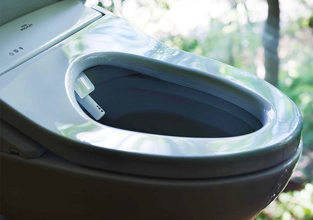 Smart Toilets vs Traditional Toilets: Are They Worth It in 2026?