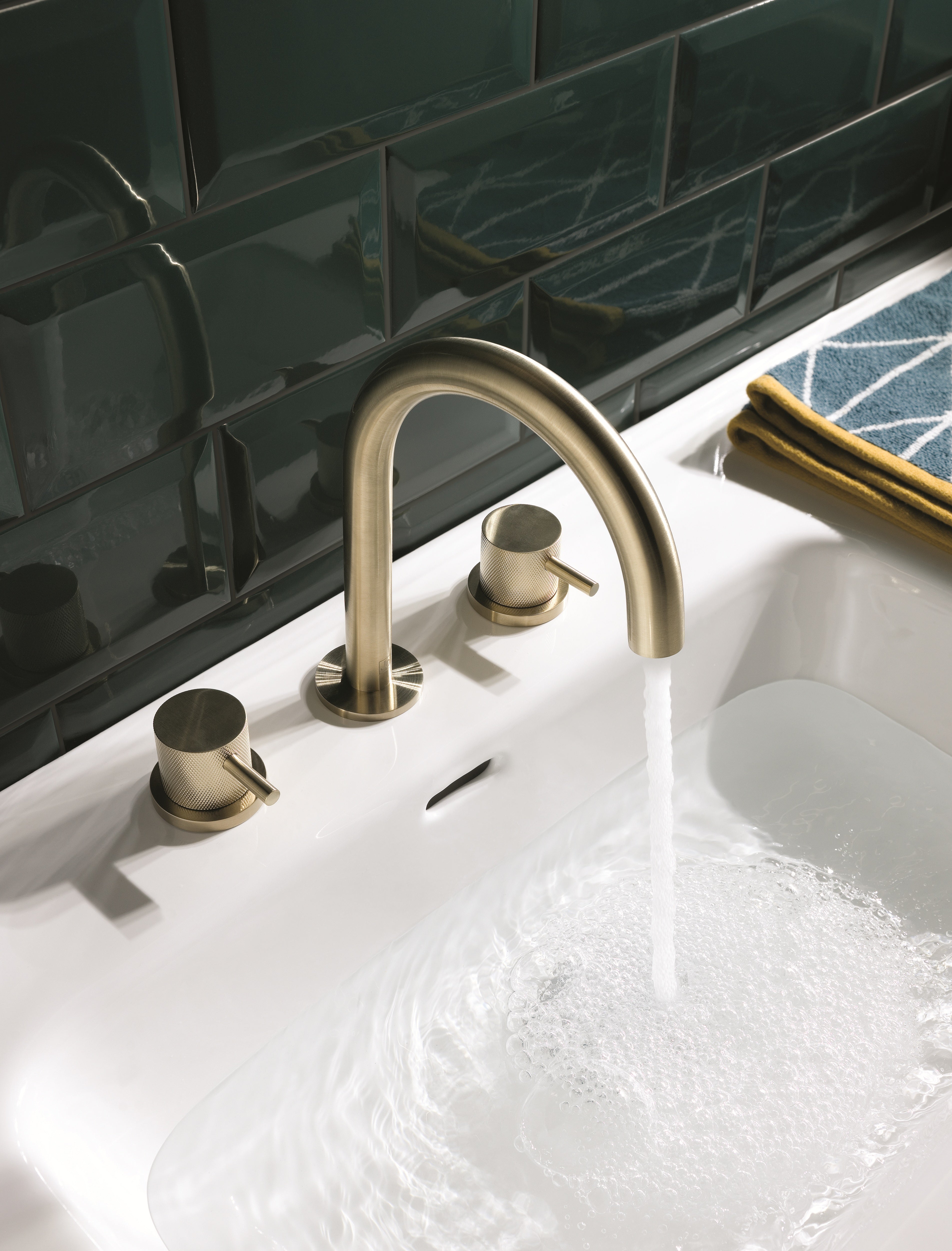 VOS 3 HOLE DECK MOUNTED BASIN MIXER