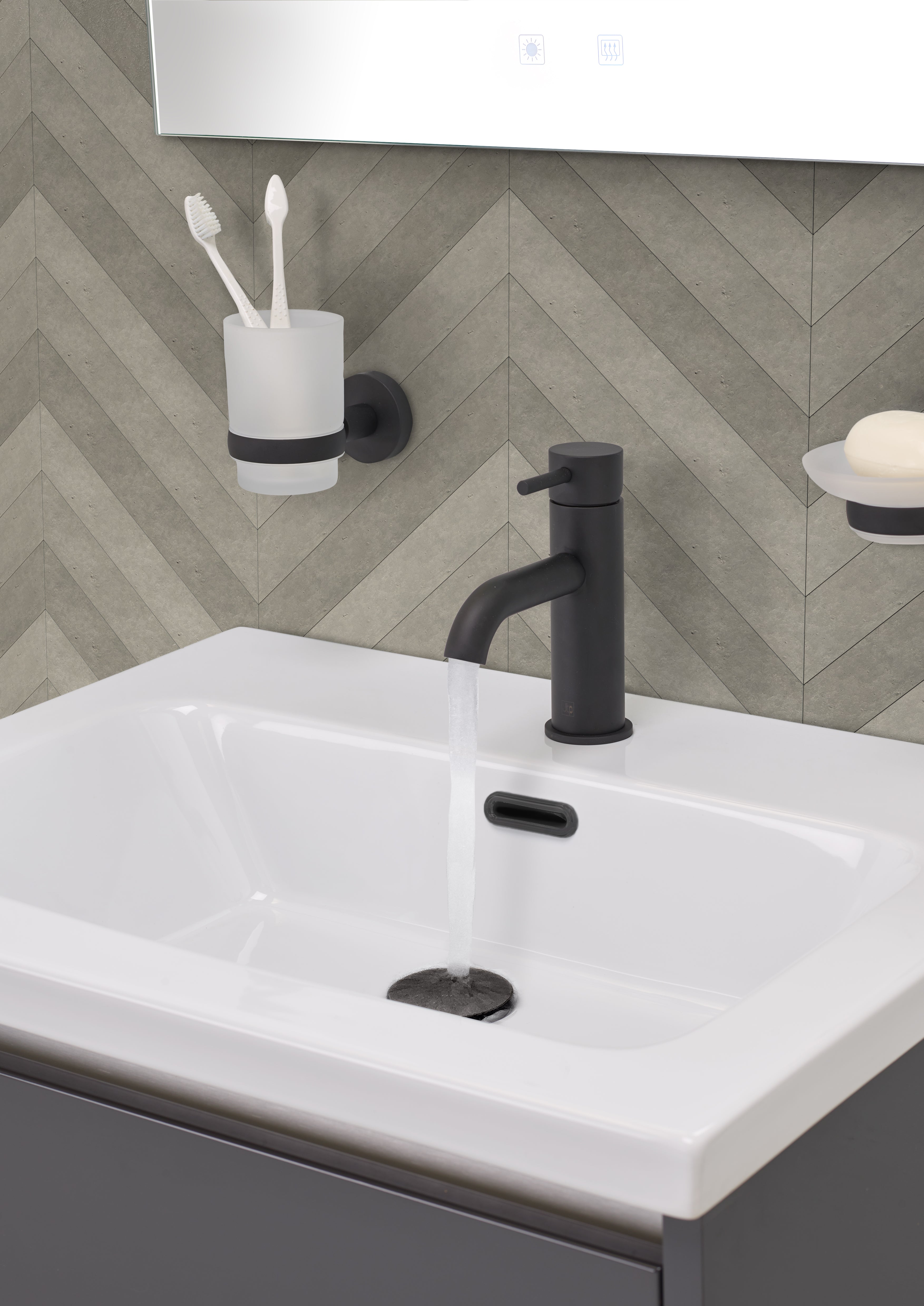VOS SINGLE LEVER BASIN MIXER