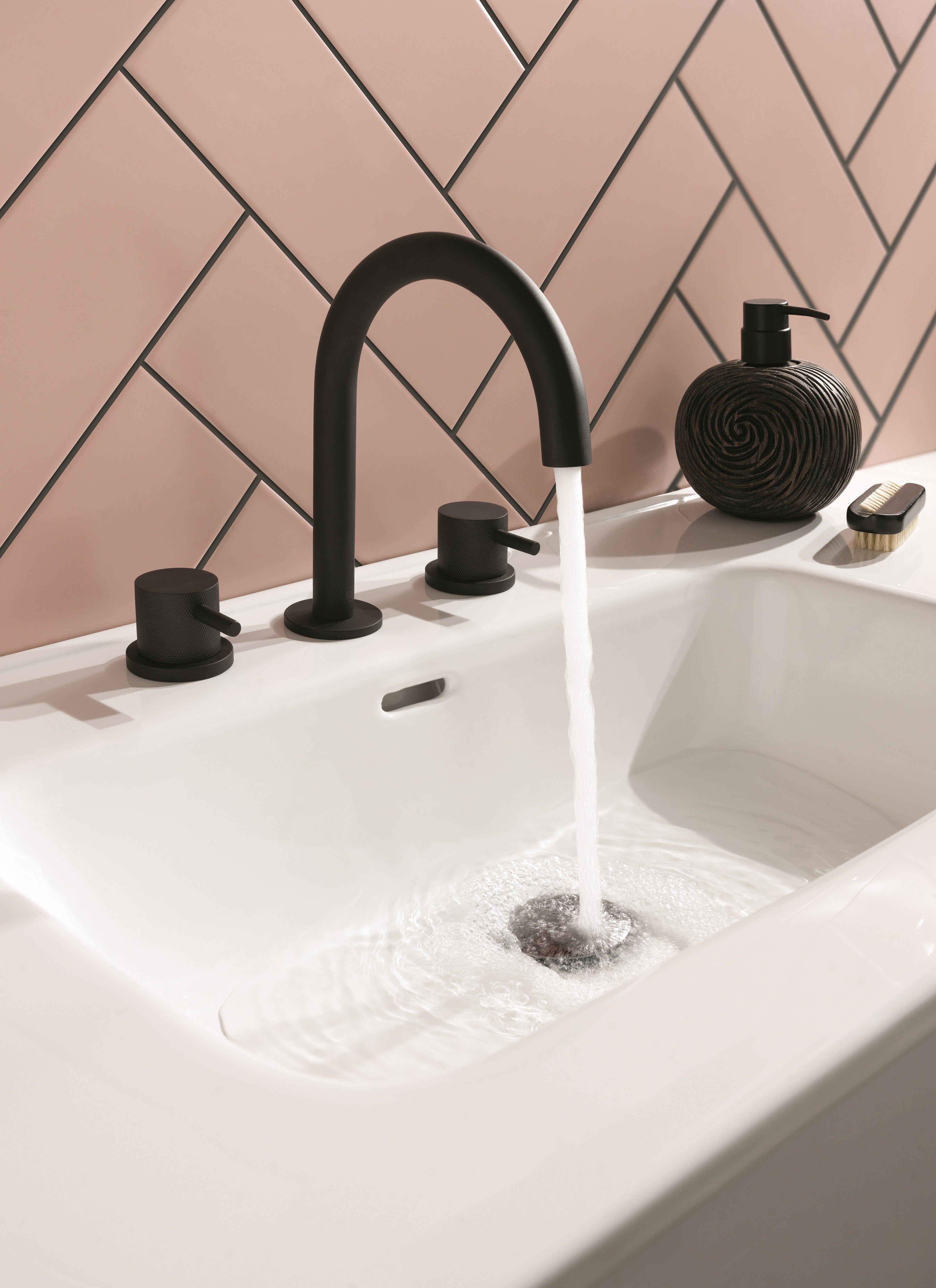VOS 3 HOLE DECK MOUNTED BASIN MIXER