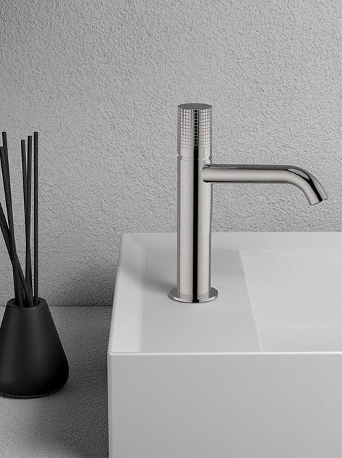 IZZY - Mono Basin Mixer