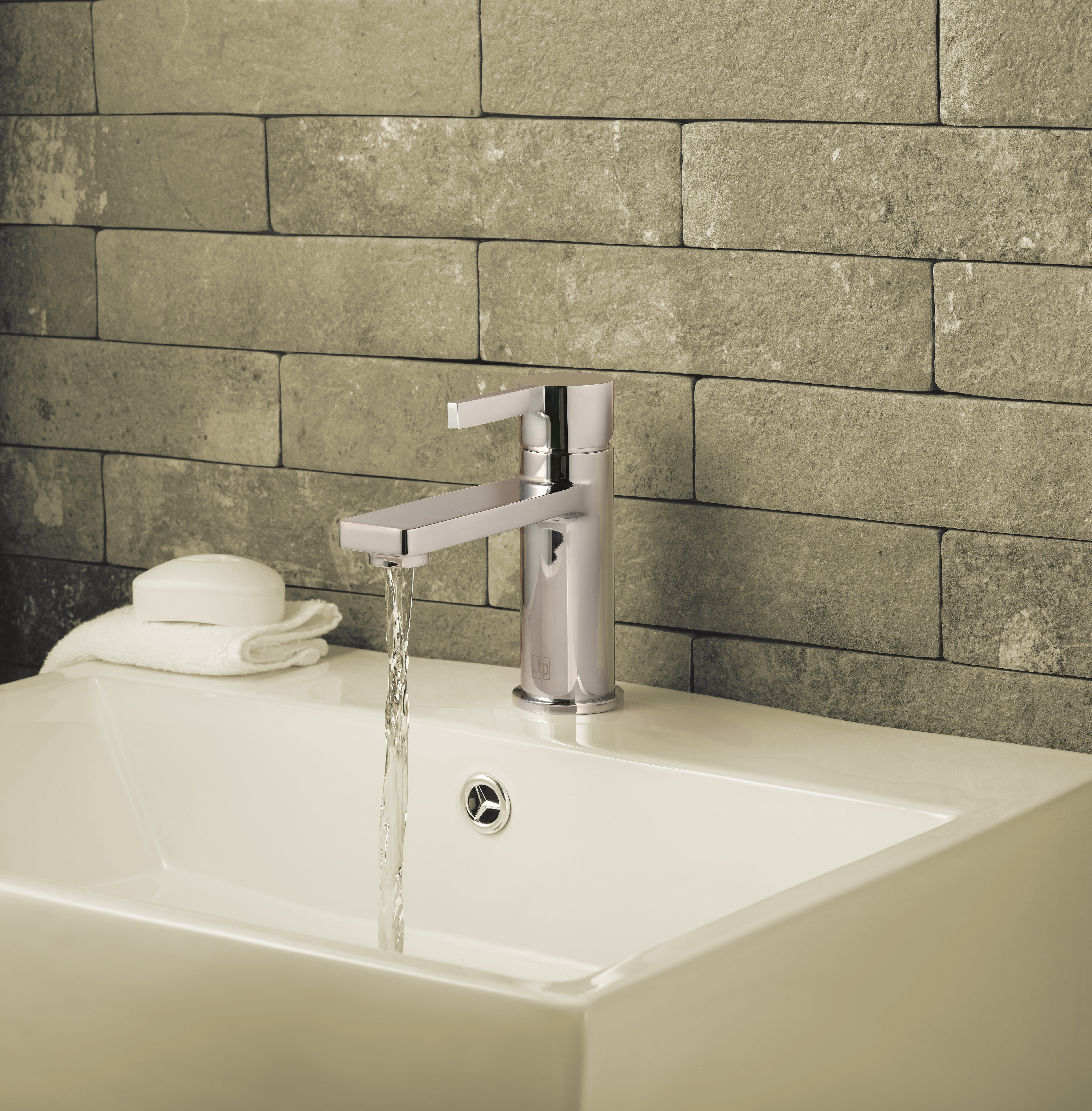 HUGO SINGLE LEVER BASIN MIXER
