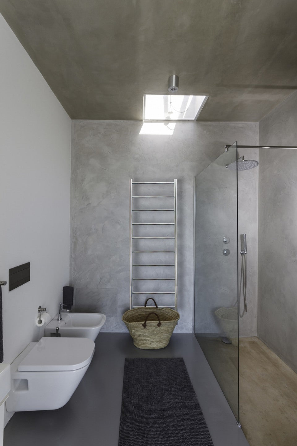 Ardingly Central Heating Towel Rail - 1580x520mm