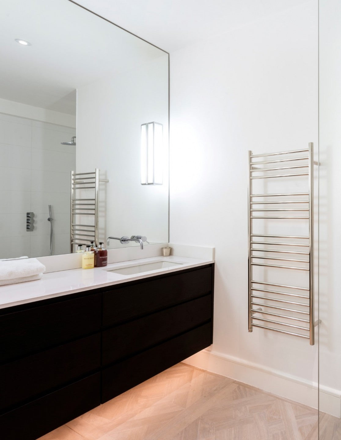 Ashdown Cylindrical Electric Towel Rail 1250x520mm