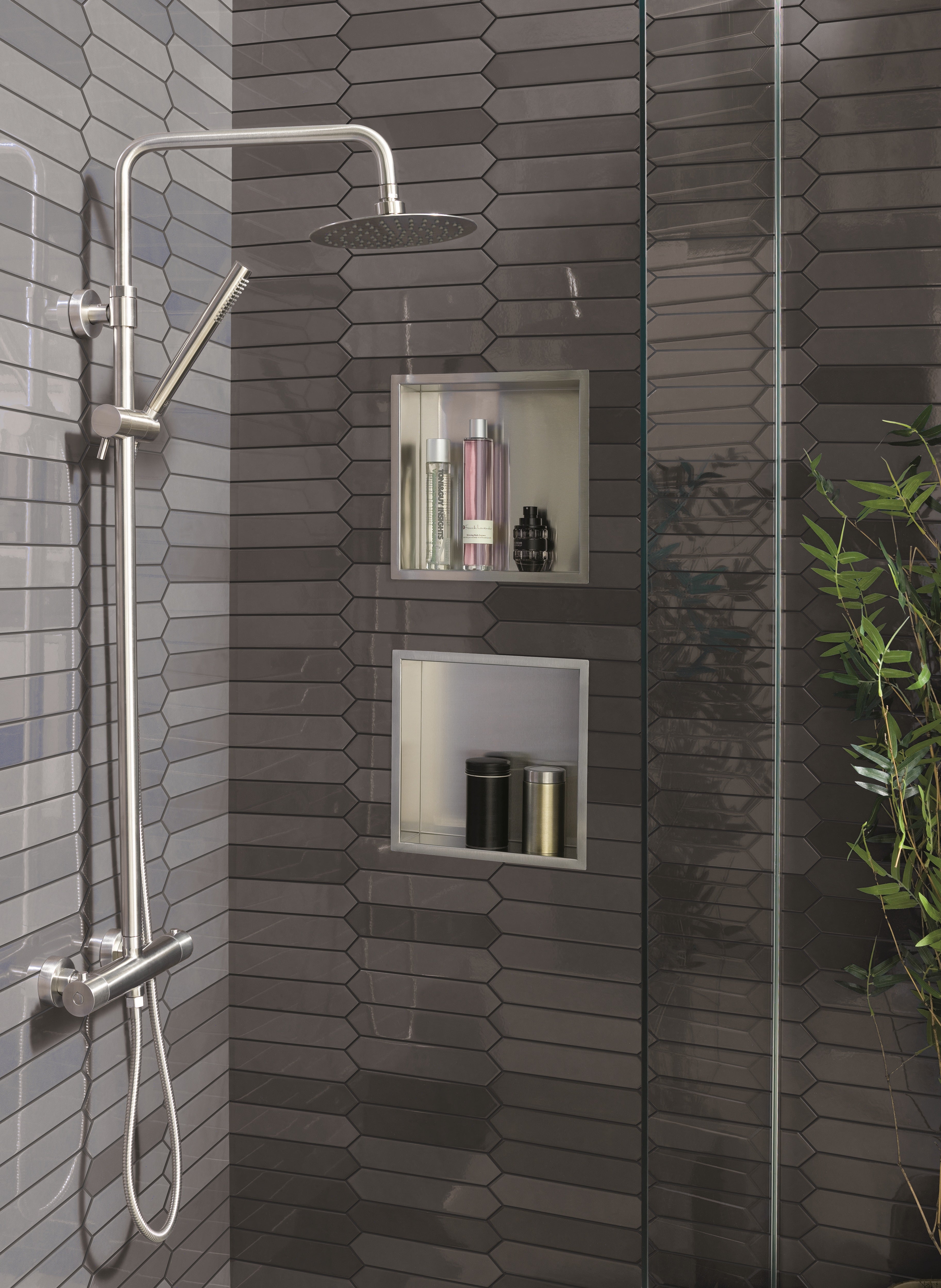INOX THERMOSTATIC BAR VALVE WITH 2
 OUTLETS, ADJUSTABLE RISER AND
 SHOWER KIT