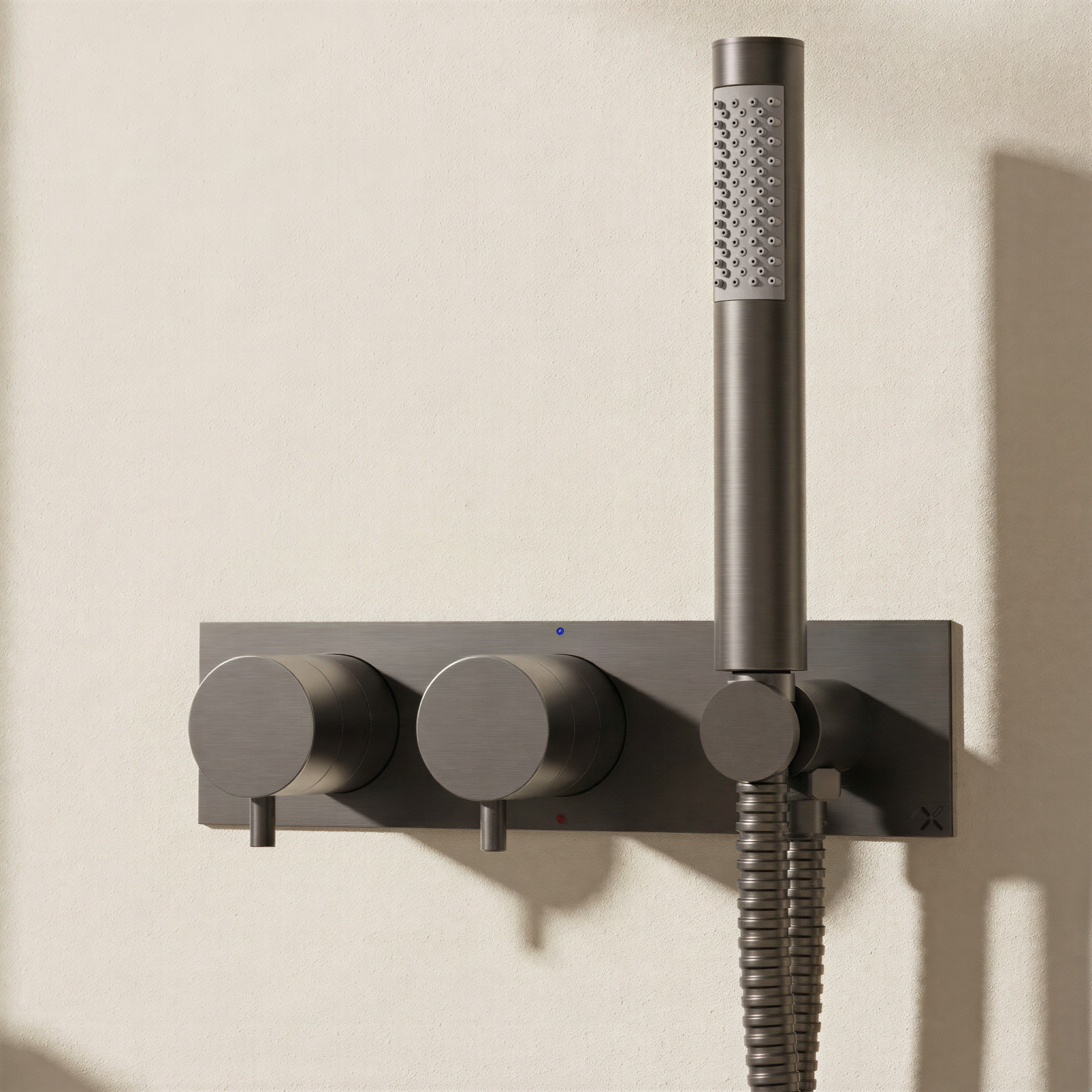 MPRO 2 Handle Trimset with Handset & Hose (must be paired with WLBP25X31R)