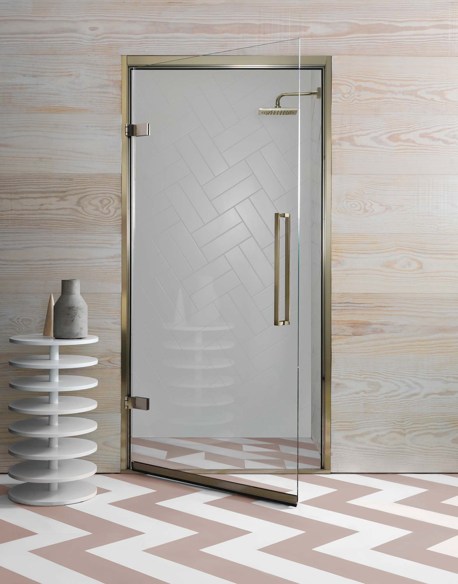 Majestic Ponente Hinged Door